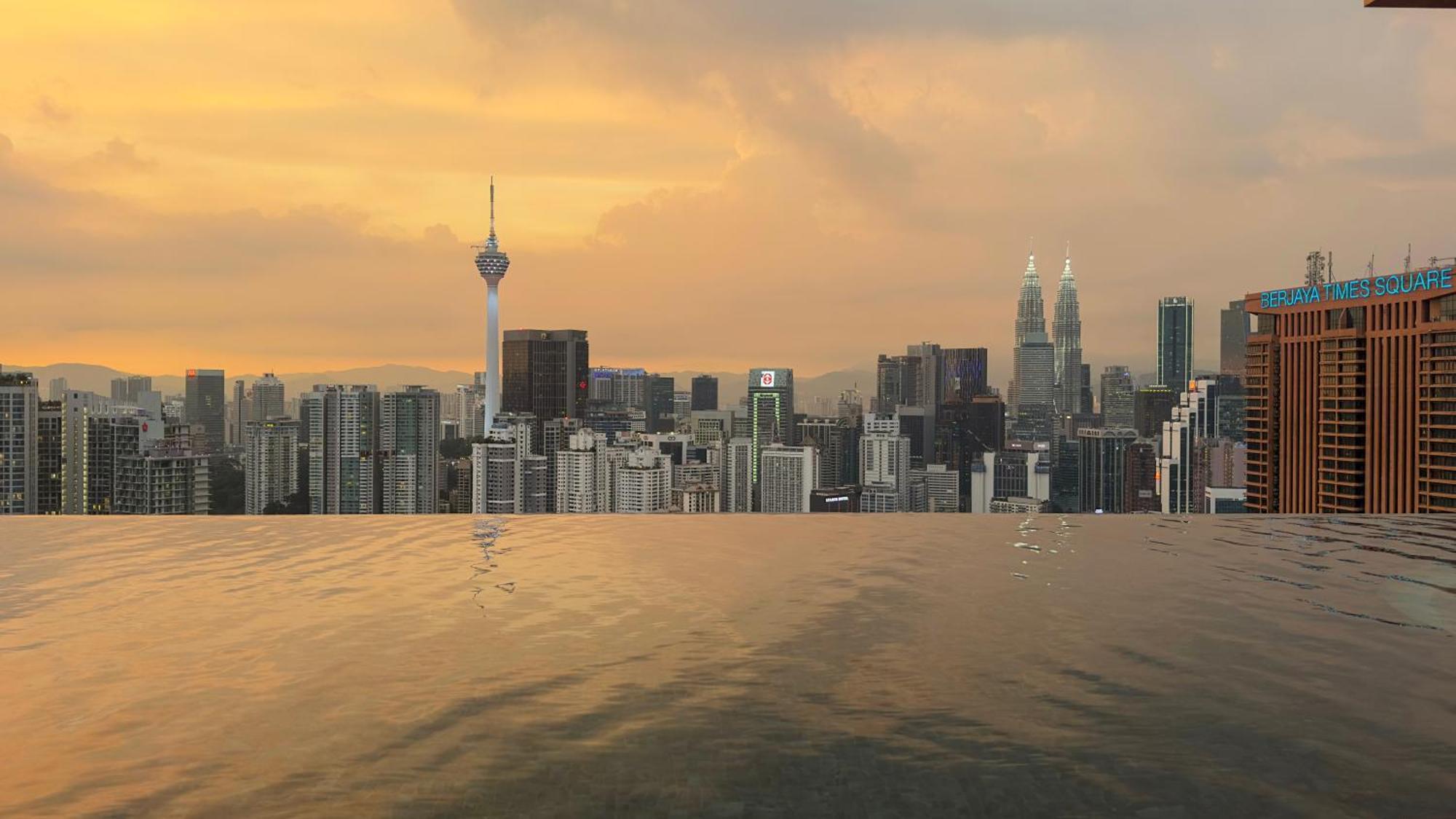 Harmony Luxury Suites At Lucentia Bukit Bintang City Center Kuala Lumpur Exteriör bild